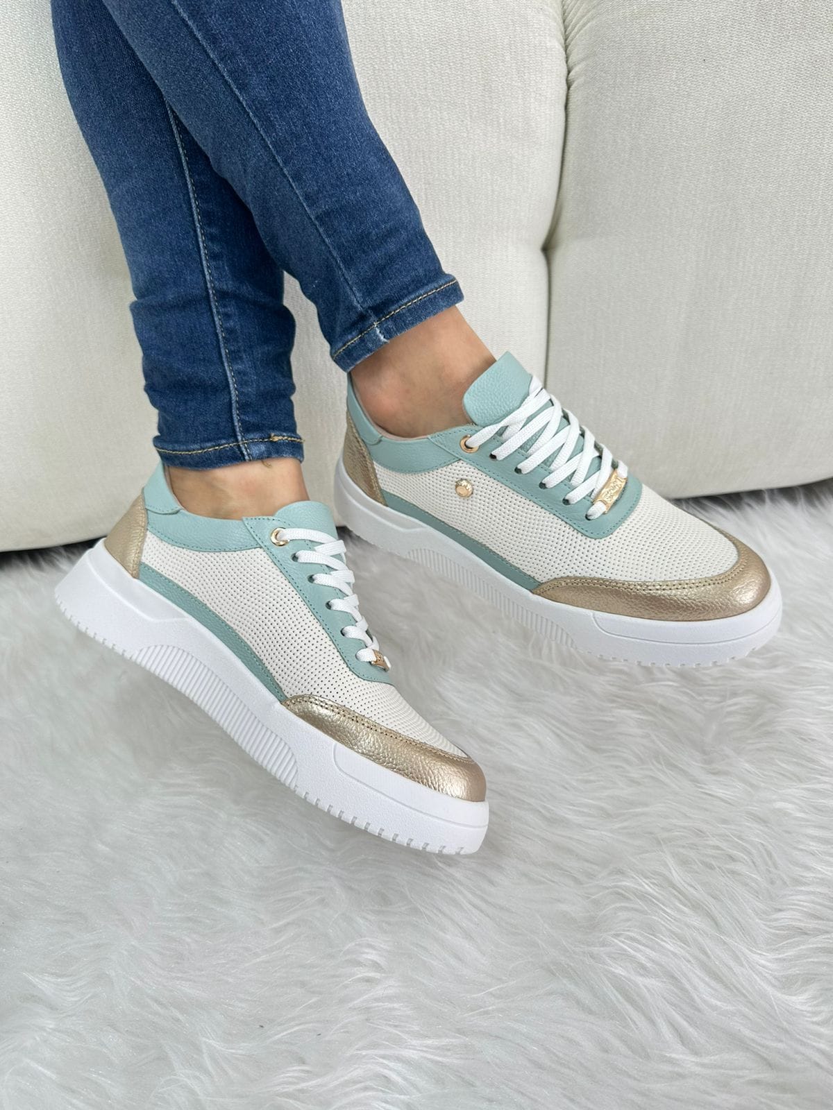 Tenis en cuero Salvia