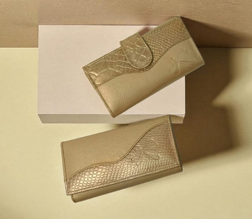 Billetera en cuero Gaby  oro