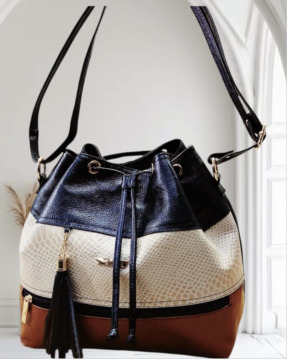 Bolso en  cuero Bombonera Tricolor