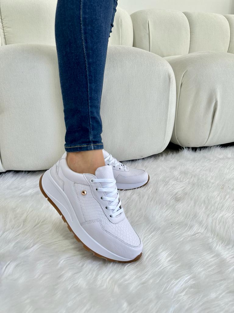 Tenis en cuero Amatista