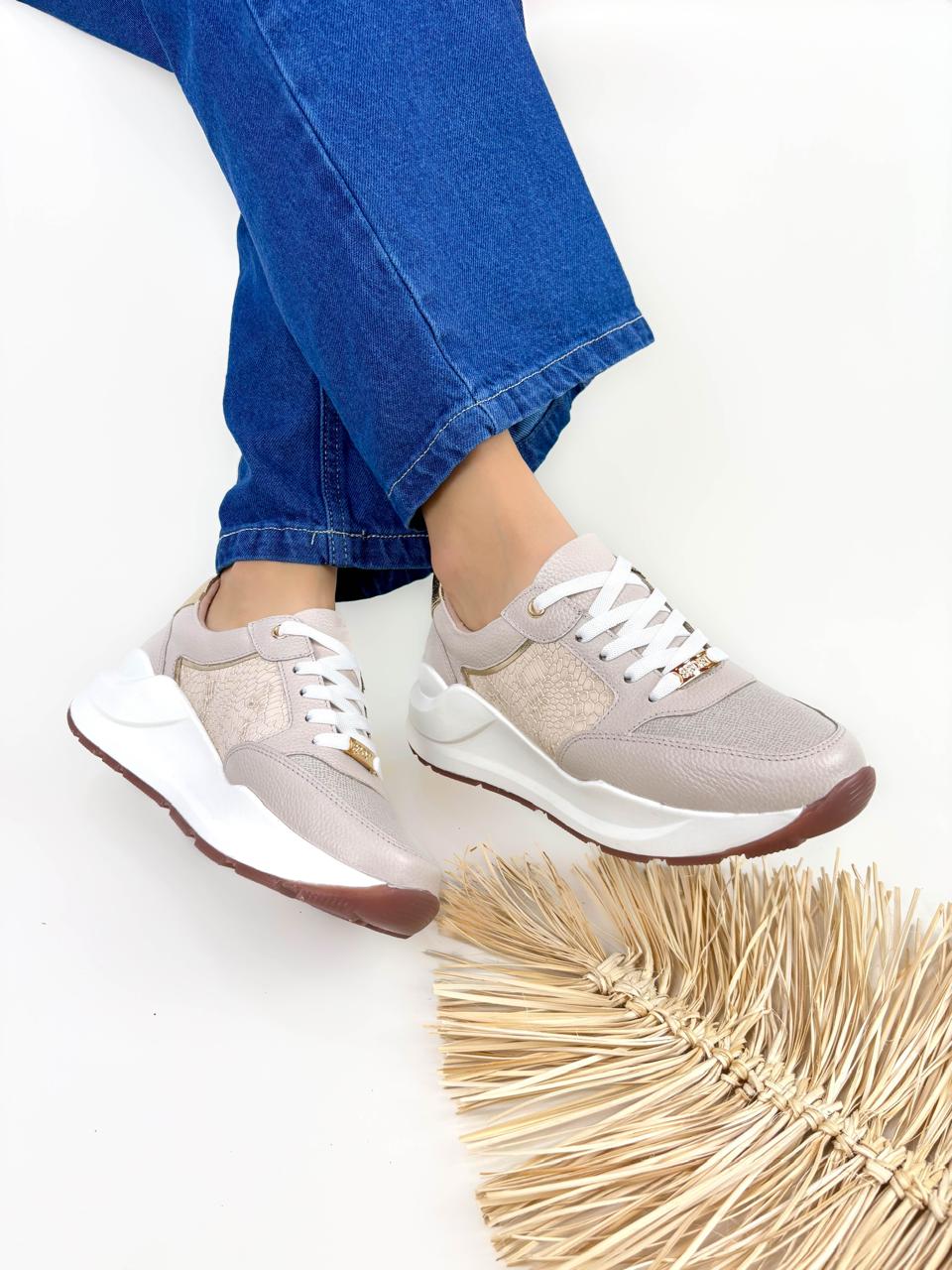 Tenis en cuero Evoque Camel